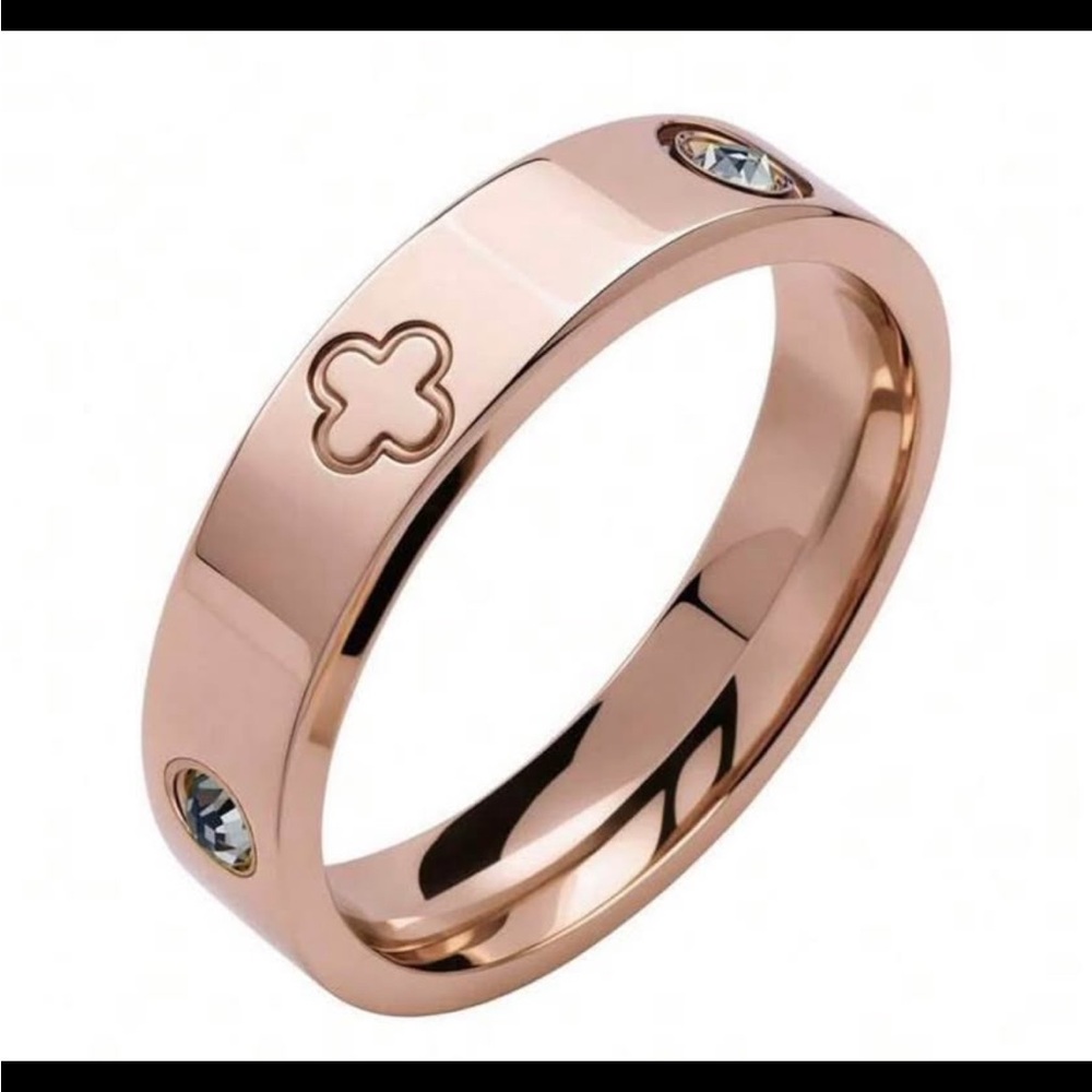 Elegant Rose Gold Women's Ring